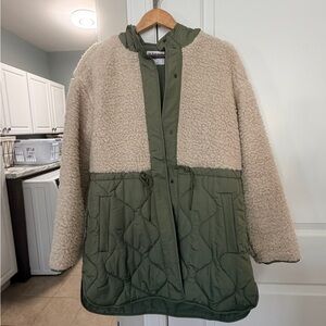 Old Navy Olive and Cream Quilted Jacket